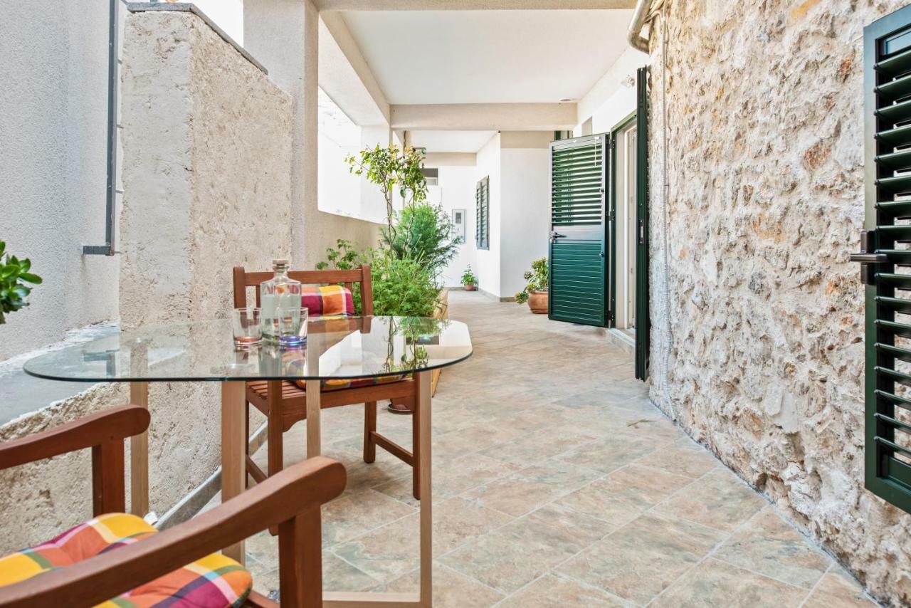 Kurika Anzotica Apartamento Šibenik Exterior foto